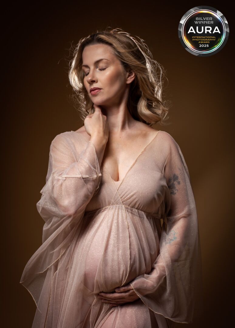 Babybauch Fotoshooting Frankfurt, Babybauch Shooting Darmstadt, Babybauch Shooting Frankfurt, Babybauch Shooting Mainz, Babybauch Shooting Wiesbaden, Babybauchshooting Frankfurt, Babybauchshooting Wiesbaden, Babybauchfotos, Schwangerschaftsbilder, Bilder Schwangerschaft, Bilder Schwangerschaftsbauch, Fotograf Frankfurt, Fotograf Darmstadt, Fotograf Mainz, Fotograf Wiesbaden, Fotografie Frankfurt, Fotografie Darmstadt, Fotografie Wiesbaden, Fotografin Frankfurt, Fotografin Wiesbaden, Fotografin Mainz, Familienfotograf Frankfurt, Familienfotografie Frankfurt, Claudia Cullom