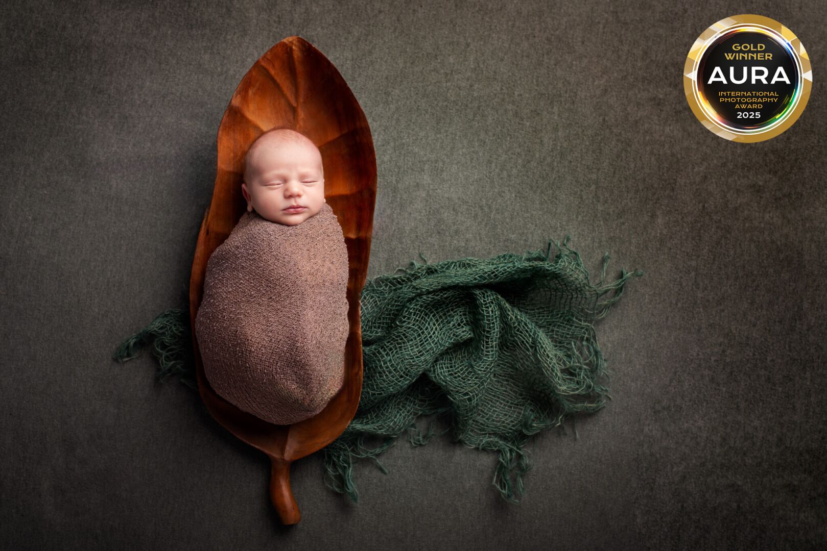 Babybauch Fotoshooting Frankfurt, Babybauch Shooting Darmstadt, Babybauch Shooting Frankfurt, Babybauch Shooting Mainz, Babybauch Shooting Wiesbaden, Babybauchshooting Frankfurt, Babybauchshooting Wiesbaden, Babybauchfotos, Schwangerschaftsbilder, Bilder Schwangerschaft, Bilder Schwangerschaftsbauch, Fotograf Frankfurt, Fotograf Darmstadt, Fotograf Mainz, Fotograf Wiesbaden, Fotografie Frankfurt, Fotografie Darmstadt, Fotografie Wiesbaden, Fotografin Frankfurt, Fotografin Wiesbaden, Fotografin Mainz, Familienfotograf Frankfurt, Familienfotografie Frankfurt, Claudia Cullom